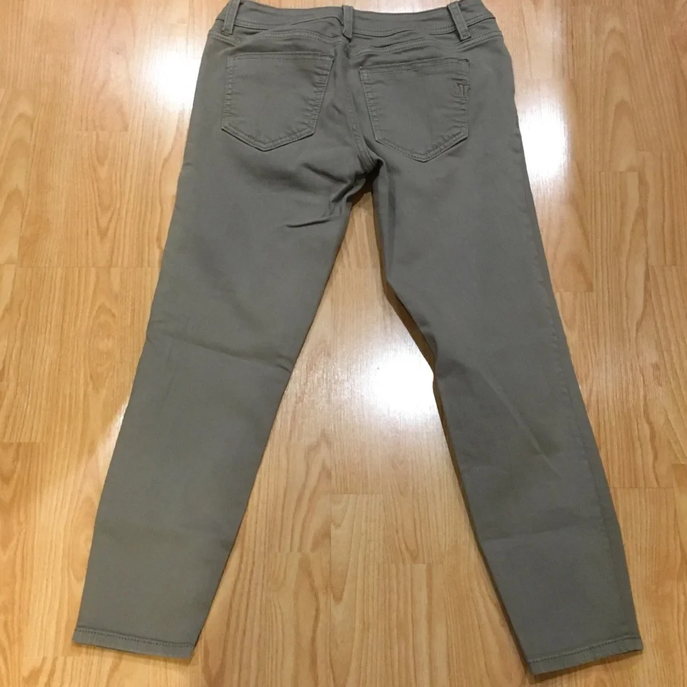 Miss Me Olive Ankle & Cropped Jeans - Picture 5 of 9